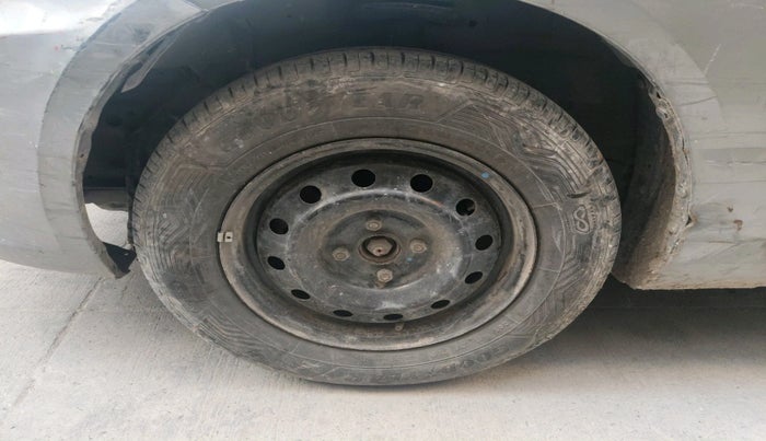 2012 Maruti Swift Dzire VXI, Petrol, Manual, 63,426 km, tyre