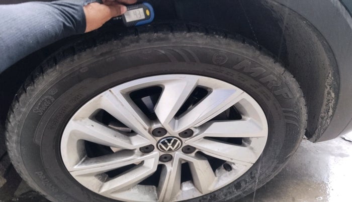 2024 Volkswagen TAIGUN HIGHLINE 1.0 TSI AT, Petrol, Automatic, 26,462 km, tyre