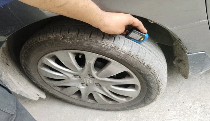 2016 Maruti Baleno ALPHA DIESEL 1.3, Diesel, Manual, 1,61,475 km, tyre