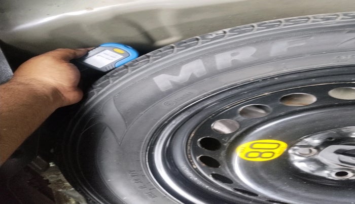 2016 Maruti Baleno ALPHA DIESEL 1.3, Diesel, Manual, 1,61,475 km, tyre