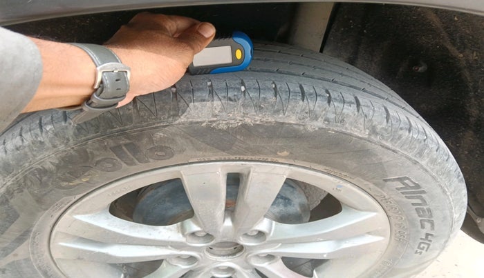 2016 Maruti Vitara Brezza ZDI PLUS, Diesel, Manual, 53,308 km, tyre