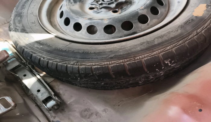 2017 Hyundai Grand i10 SPORTZ 1.2 KAPPA VTVT, Petrol, Manual, 76,264 km, tyre