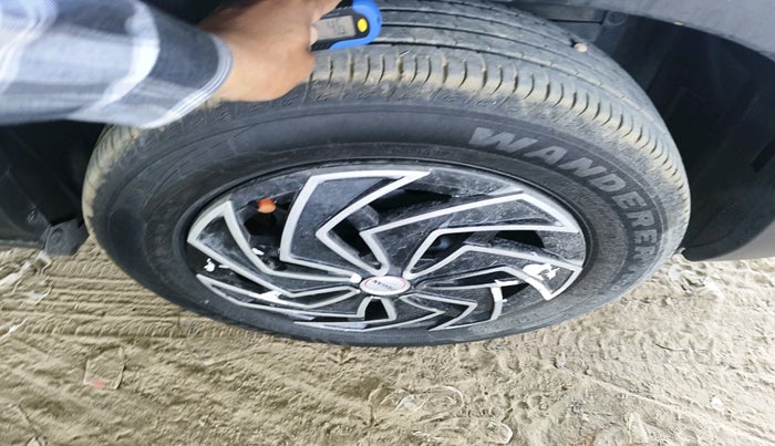 2024 Maruti BREZZA LXI, Petrol, Manual, 22,144 km, tyre