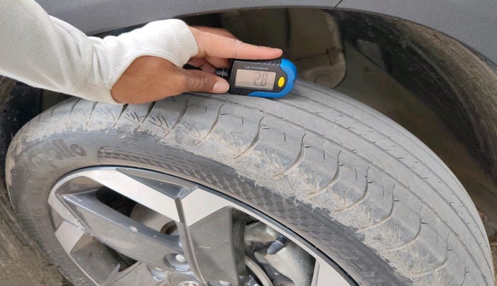 2023 Hyundai ALCAZAR Platinum (O) Turbo DCT 7 Str, Petrol, Automatic, 32,407 km, tyre