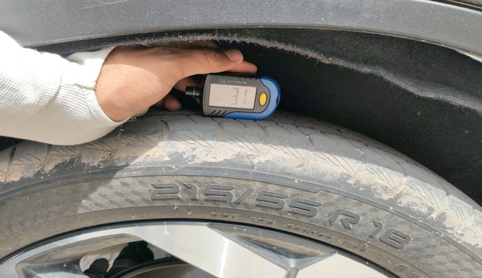 2023 Hyundai ALCAZAR Platinum (O) Turbo DCT 7 Str, Petrol, Automatic, 32,407 km, tyre