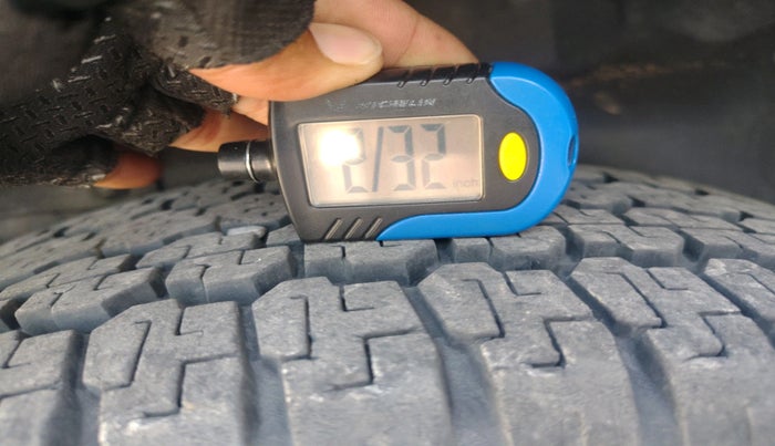 2018 Tata Safari Storme 2.2 EX 4X2, Diesel, Manual, 1,23,347 km, tyre