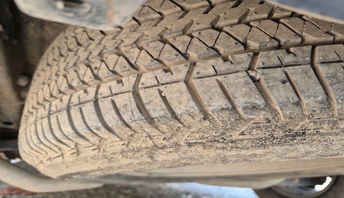 2014 Mahindra XUV500 W8, Diesel, Manual, 1,19,511 km, tyre