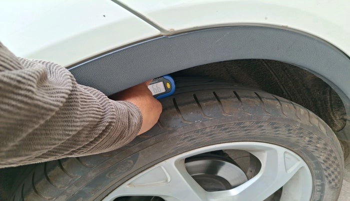 2018 Mercedes Benz GLA Class 200 D Sports, Diesel, Automatic, 1,17,198 km, tyre