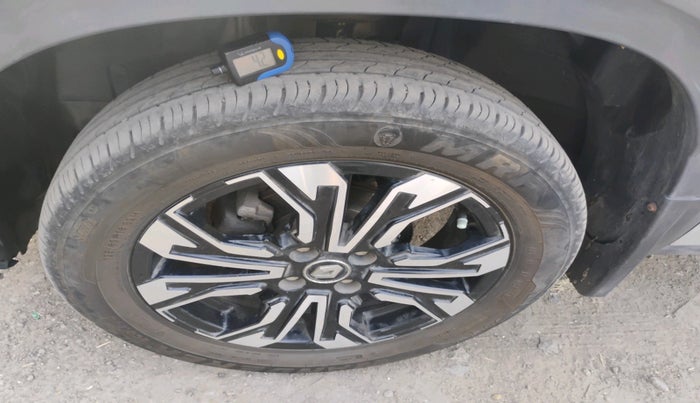 2022 Renault Kiger RXT (O) MT, Petrol, Manual, 1,01,321 km, tyre