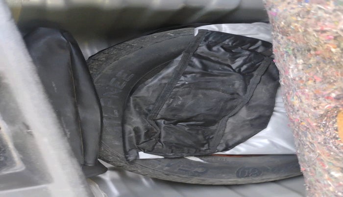 2022 Renault Kiger RXT (O) MT, Petrol, Manual, 1,01,321 km, tyre