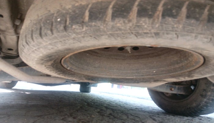 2016 Mahindra XUV500 W4, Diesel, Manual, 1,03,824 km, tyre