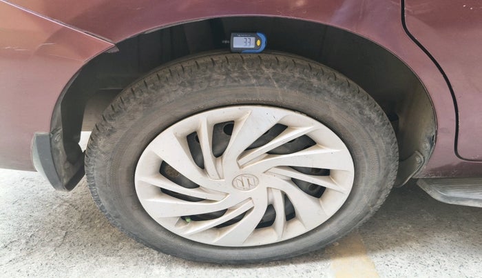 2022 Maruti Ertiga VXI CNG, CNG, Manual, 68,125 km, tyre