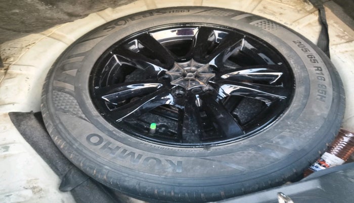 2015 Chevrolet Cruze LTZ AT, Diesel, Automatic, 81,447 km, tyre