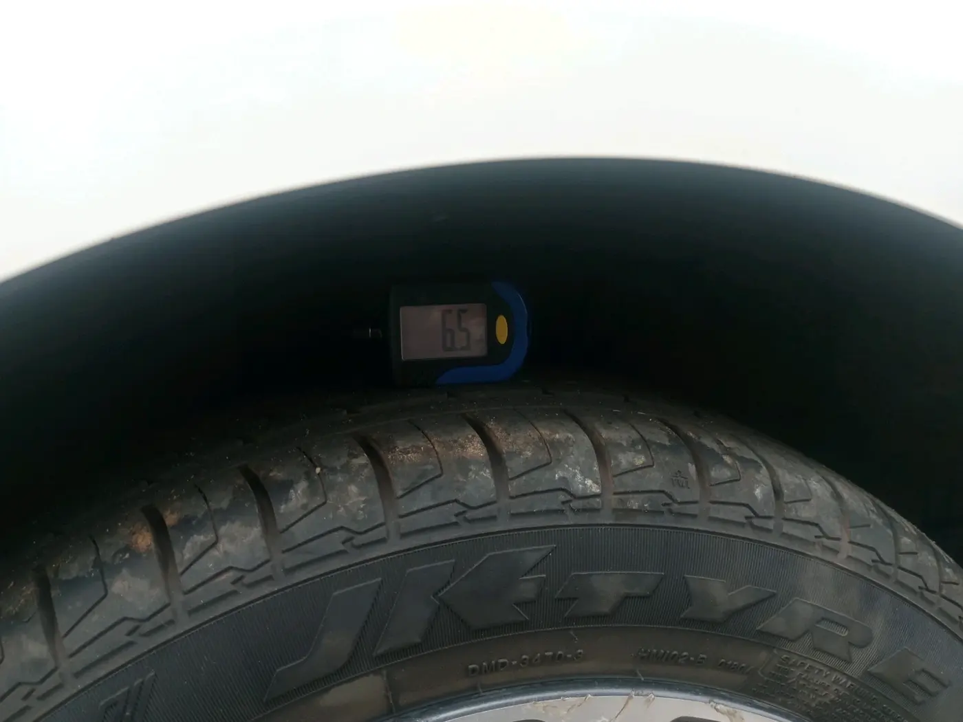 2020 Tata ALTROZ XZ PETROL, Petrol, Manual, 8,15,000 km, tyre