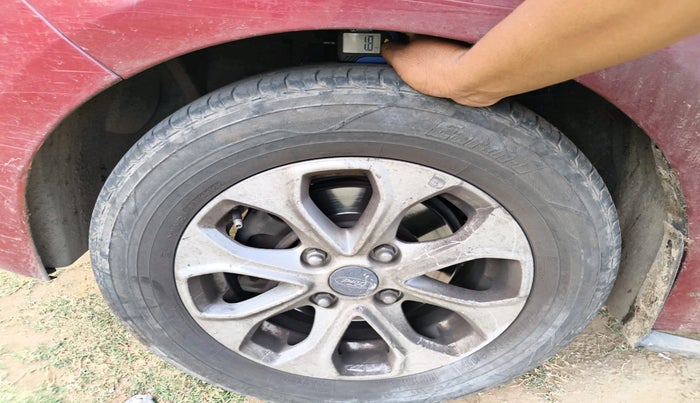 2017 Ford Figo Aspire TITANIUM1.5 DIESEL, Diesel, Manual, 2,01,186 km, tyre