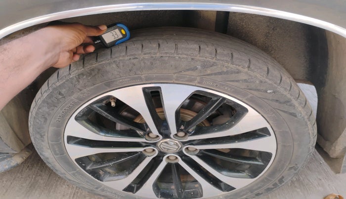 2022 MG HECTOR PLUS SELECT 2.0 DIESEL TURBO MT 7-STR, Diesel, Manual, 1,19,073 km, tyre