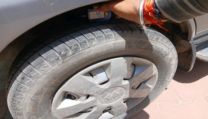 2022 Maruti Eeco 5 STR AC CNG (O), CNG, Manual, 1,25,680 km, tyre