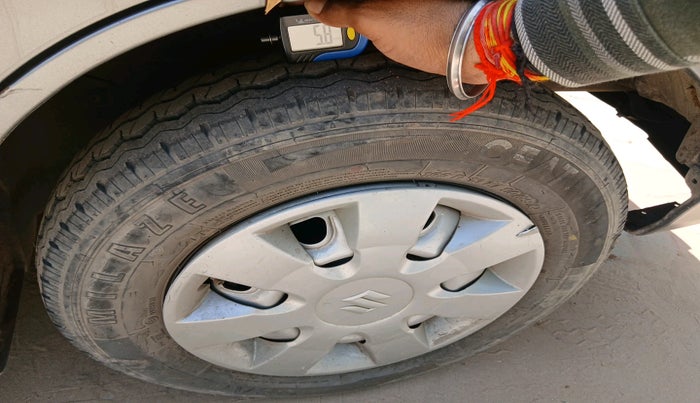 2022 Maruti Eeco 5 STR AC CNG (O), CNG, Manual, 1,25,680 km, tyre