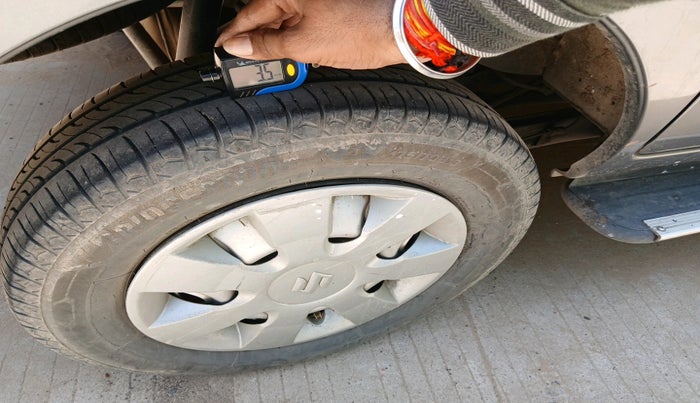 2022 Maruti Eeco 5 STR AC CNG (O), CNG, Manual, 1,25,680 km, tyre