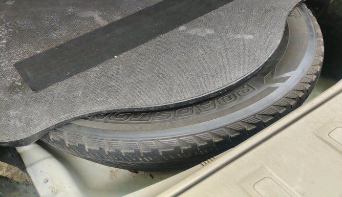 2012 Renault Koleos 4x4 AT, Diesel, Automatic, 1,28,991 km, tyre