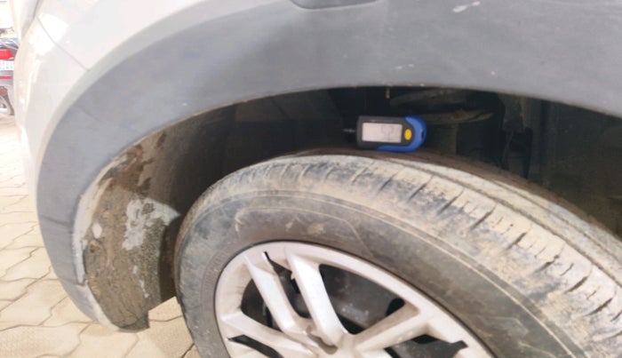 2023 Renault TRIBER RXT, Petrol, Manual, 8,663 km, tyre