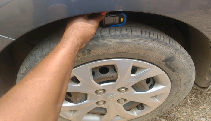 2016 Hyundai Grand i10 SPORTZ 1.2 KAPPA VTVT, Petrol, Manual, 50,940 km, tyre