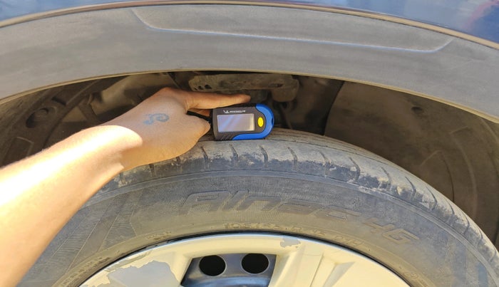 2021 Hyundai VENUE S+ 1.2, Petrol, Manual, 41,942 km, tyre