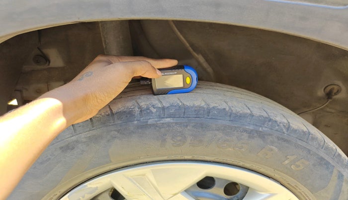 2021 Hyundai VENUE S+ 1.2, Petrol, Manual, 41,942 km, tyre