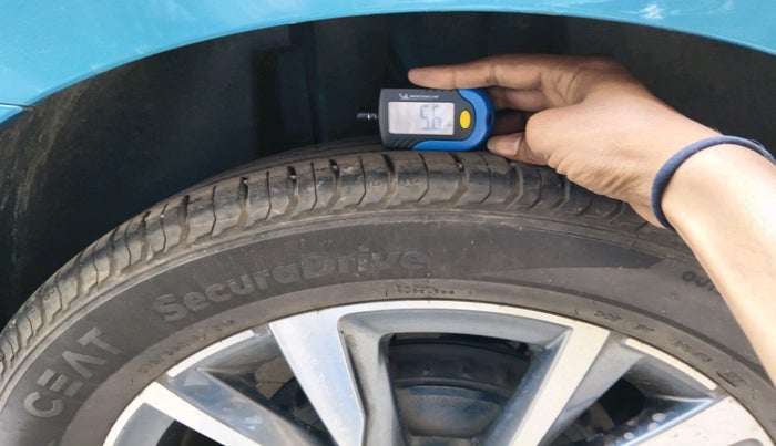 2022 Skoda SLAVIA STYLE 1.0L TSI MT, Petrol, Manual, 27,095 km, tyre