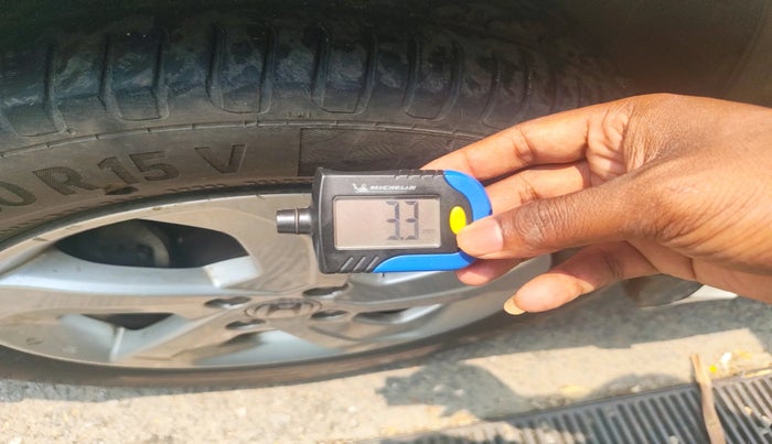 2014 Honda City 1.5L I-DTEC V, Diesel, Manual, 2,13,834 km, tyre