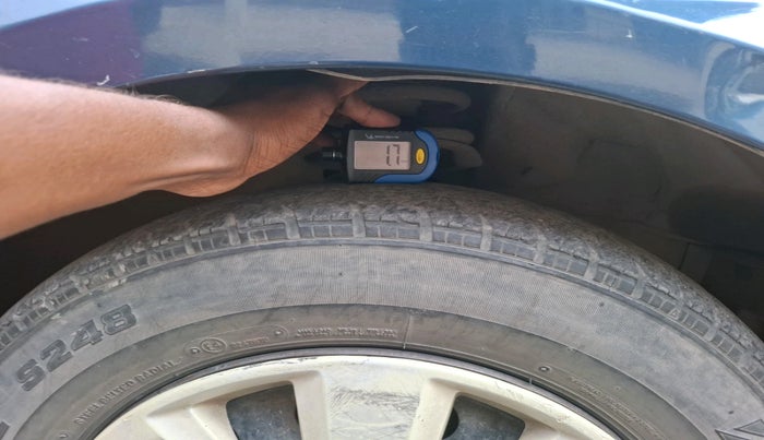 2008 Maruti Swift Dzire VXI 1.3, Petrol, Manual, 2,33,361 km, tyre