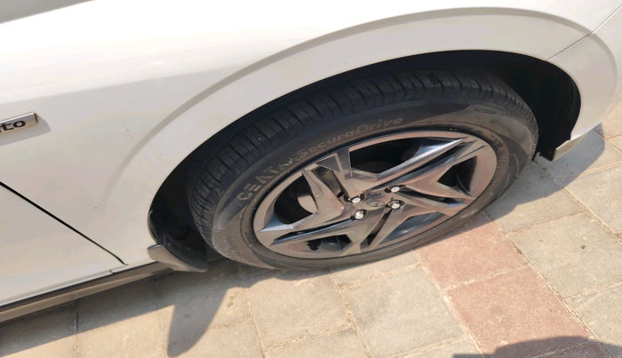 2022 Hyundai NEW I20 Sportz 1.2 IVT, Petrol, Automatic, 22,429 km, tyre