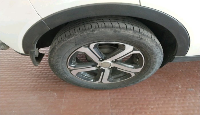 2021 Tata NEXON XZA PLUS SUNROOF PETROL, Petrol, Automatic, 80,350 km, tyre