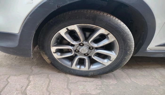 2017 Hyundai i20 Active 1.2 SX, Petrol, Manual, 31,329 km, tyre