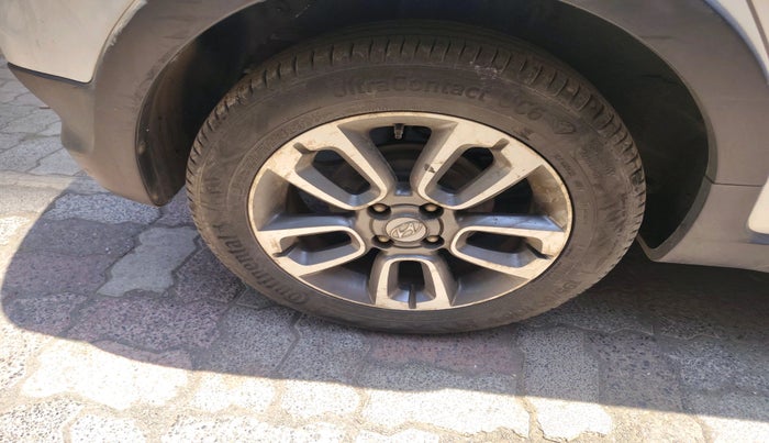 2017 Hyundai i20 Active 1.2 SX, Petrol, Manual, 31,329 km, tyre