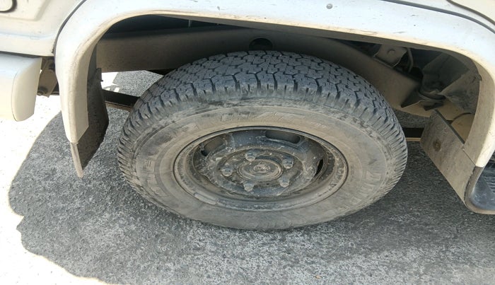 2021 Mahindra Bolero B6, Diesel, Manual, 57,967 km, tyre