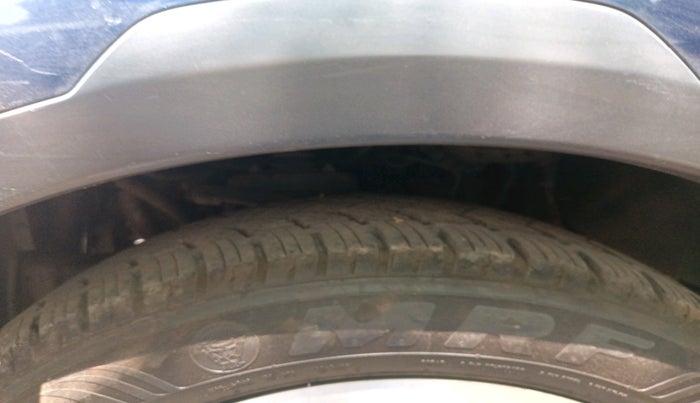 2017 Tata Hexa XT 4X2 6 STR, Diesel, Manual, 1,25,270 km, tyre