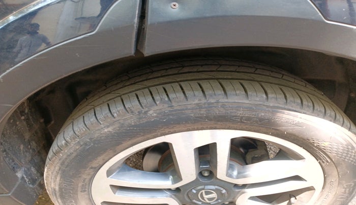 2017 Tata Hexa XT 4X2 6 STR, Diesel, Manual, 1,25,270 km, tyre