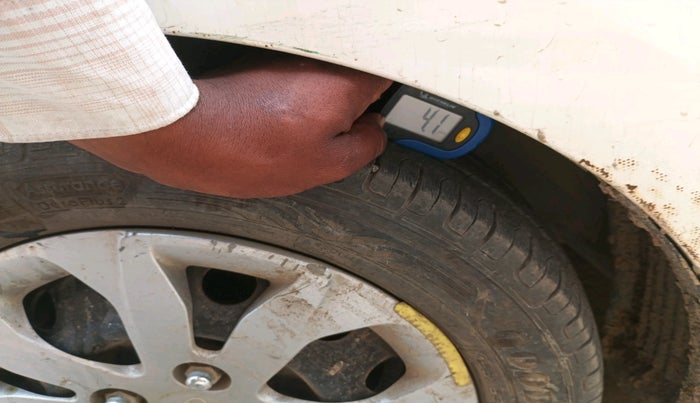 2018 Hyundai Eon SPORTZ, Petrol, Manual, 89,226 km, tyre