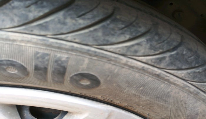 2018 Hyundai Eon SPORTZ, Petrol, Manual, 89,226 km, tyre