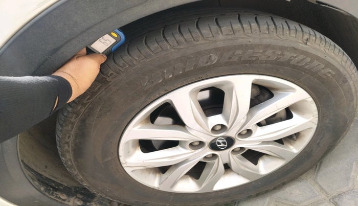 2018 Hyundai Creta SX 1.6 DIESEL, Diesel, Manual, 1,49,795 km, tyre