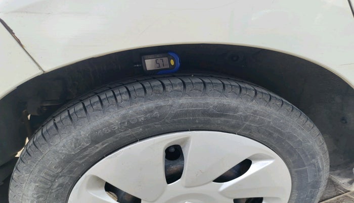 2014 Maruti Celerio VXI, Petrol, Manual, 1,38,230 km, tyre