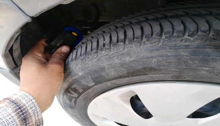 2015 Maruti Celerio VXI AMT, Petrol, Automatic, 22,212 km, tyre