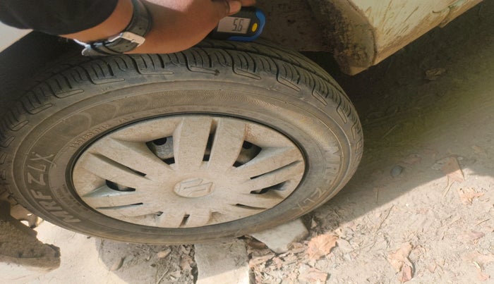 2017 Maruti Alto 800 LXI CNG, CNG, Manual, 82,618 km, tyre