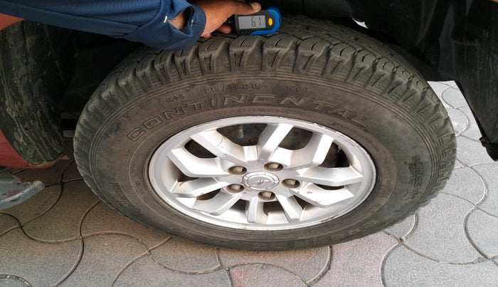 2016 Mahindra TUV300 T8, Diesel, Manual, 1,28,969 km, tyre