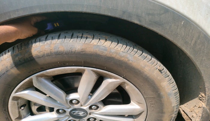 2017 Hyundai Creta SX PLUS 1.6 PETROL, Petrol, Manual, 1,51,299 km, tyre