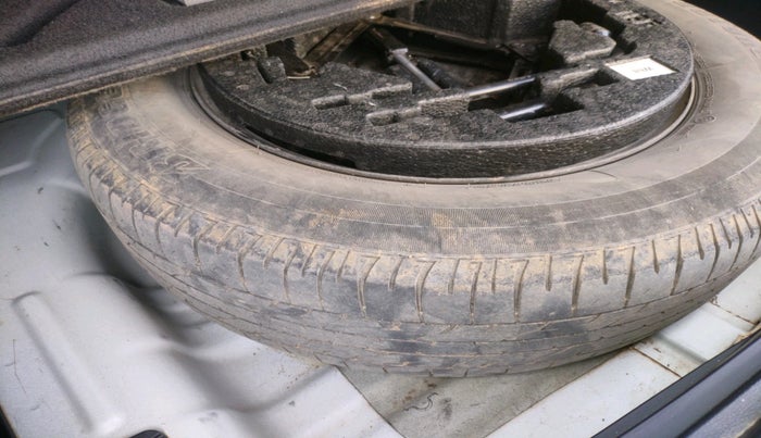 2017 Hyundai Creta SX PLUS 1.6 PETROL, Petrol, Manual, 1,51,299 km, tyre