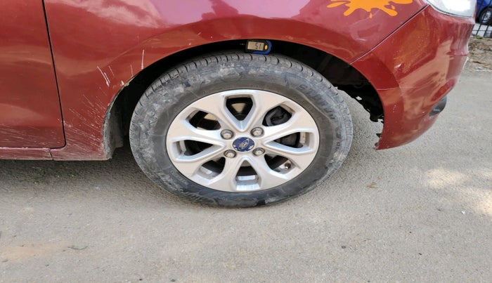 2016 Ford Figo Aspire TITANIUM 1.2 PETROL, Petrol, Manual, 59,327 km, tyre