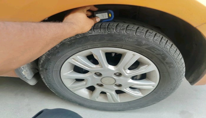 2018 Tata Tiago XZA PETROL, Petrol, Automatic, 23,076 km, tyre