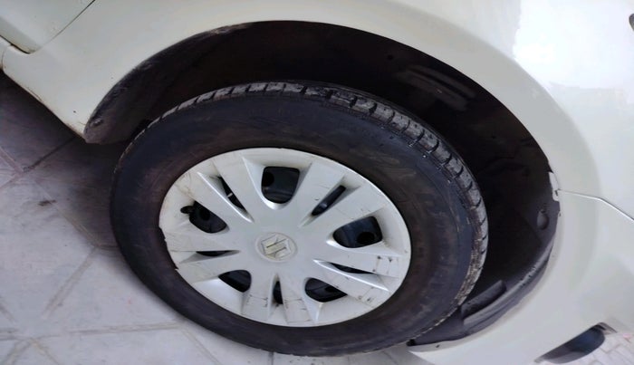 2013 Maruti Swift Dzire LDI, Diesel, Manual, 99,674 km, tyre